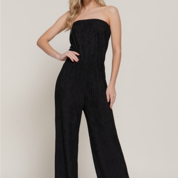 Crinkle Knit Tube Jumpsuit - Picture 2 of 6